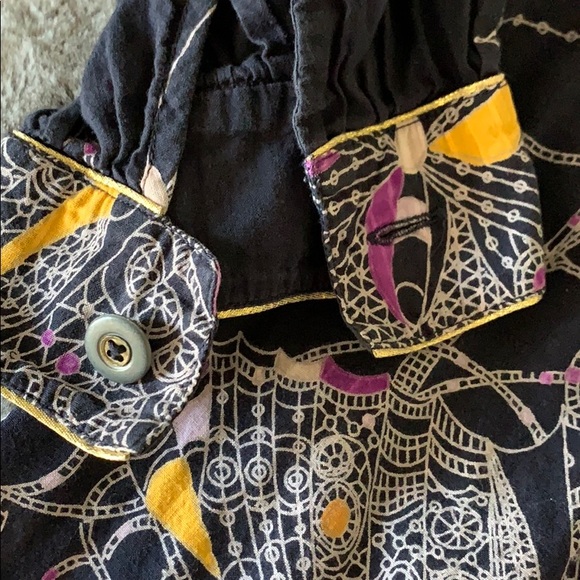 Butterfly Blouse - Picture 5 of 6